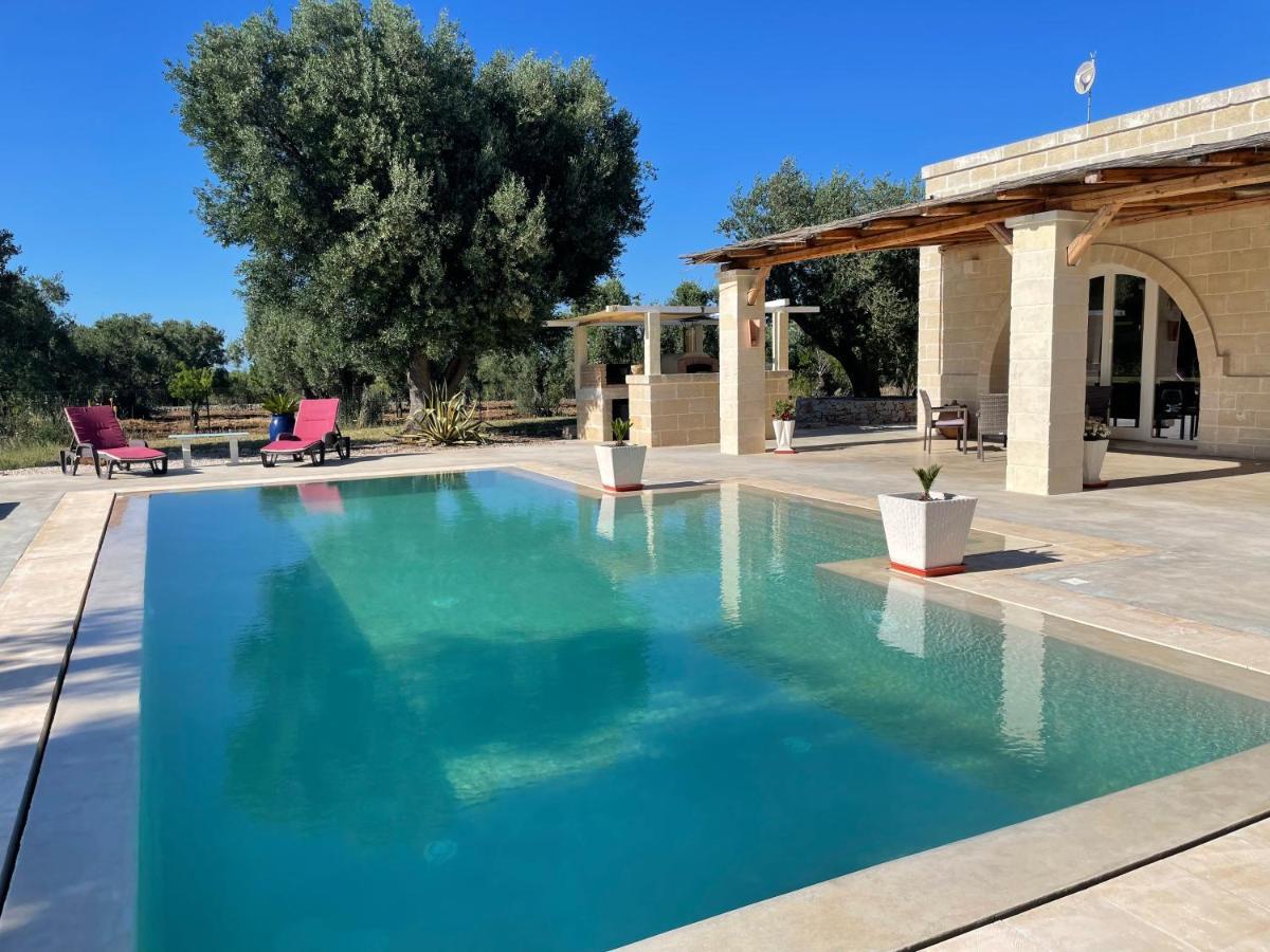 אוסטוני B&B, Chambre D'Hotes In Villa Elena, Affittacamere מראה חיצוני תמונה