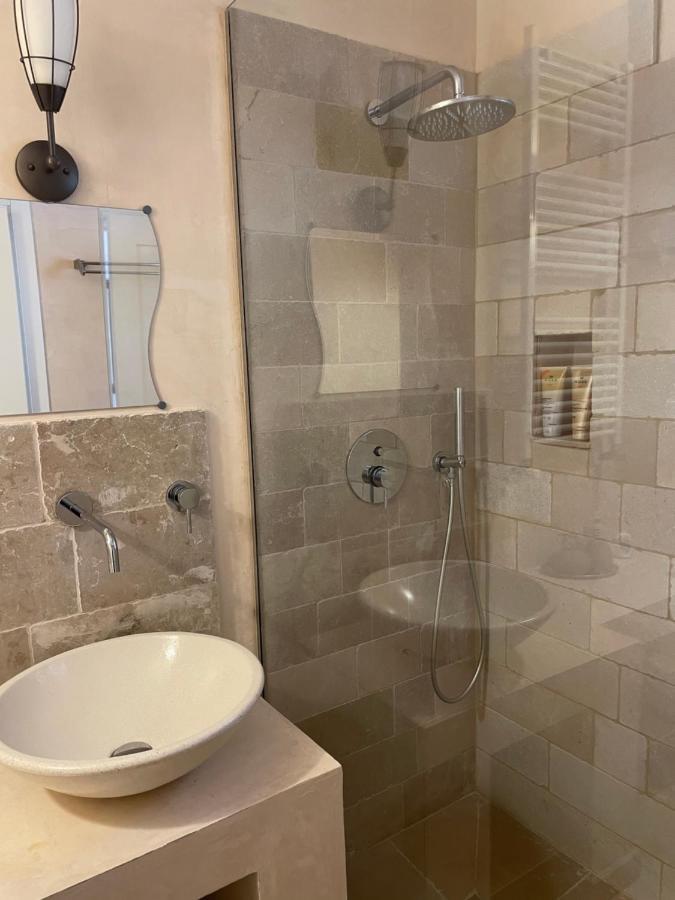 אוסטוני B&B, Chambre D'Hotes In Villa Elena, Affittacamere מראה חיצוני תמונה